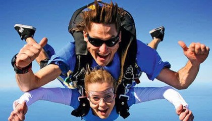  小萨25+10国王稳居西部前三  