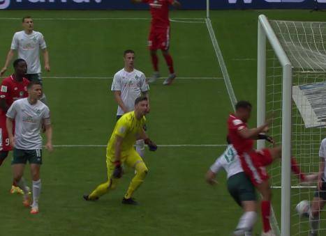 德甲老牌劲旅遭遇历史性降级危机  