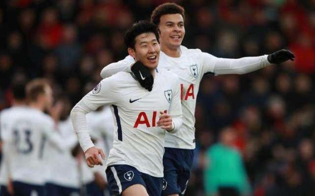  孙兴慜梅开二度热刺完胜维拉稳固欧冠席位